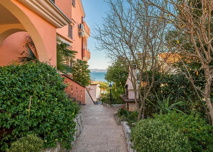 2 Bedroom Gorgeous In